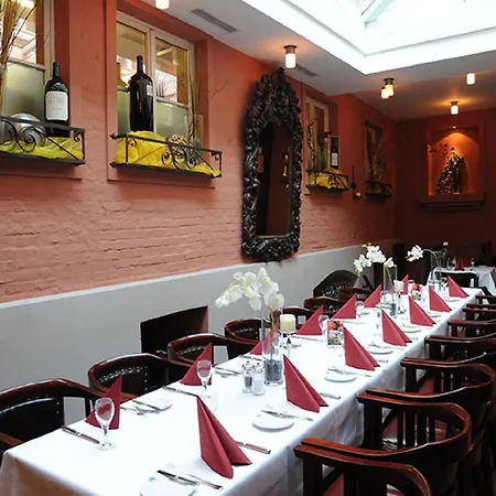 Weinhaus Woehler Готель Шверін