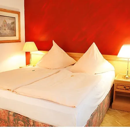 Готель Weinhaus Woehler Шверін