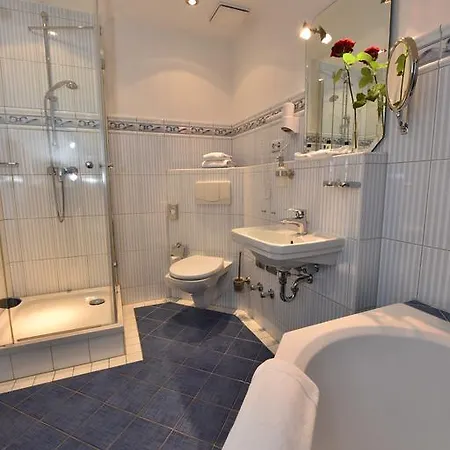 Weinhaus Woehler 3* Шверін