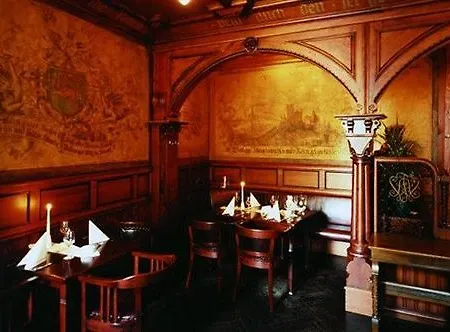 Weinhaus Woehler Готель 3*