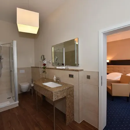 Weinhaus Woehler Готель 3*